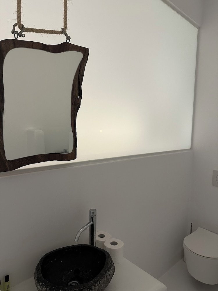 Budget Family Studio - Photo 11