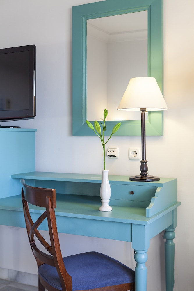 Classic Double Room, Sea View - Photo 4