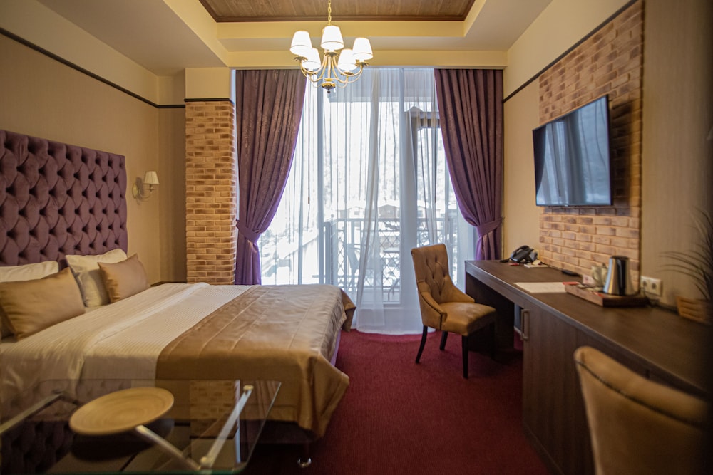 Deluxe Double or Twin Room photo 1