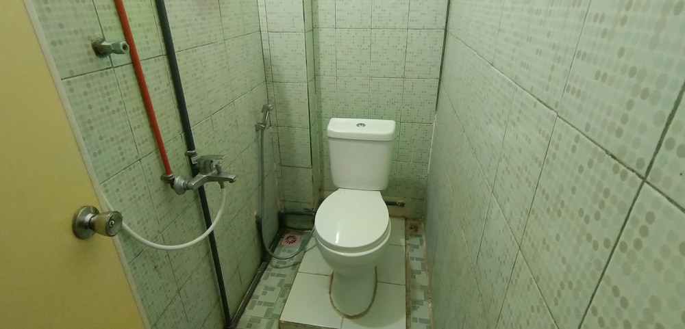 Standard Twin Room - Photo 2