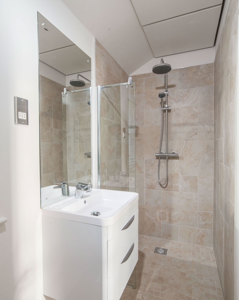 Beach Lodge 4 Berth Pet Free photo 3