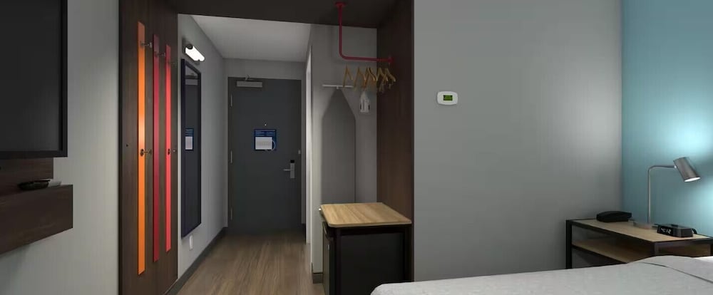 Classic Room, 2 Queen Beds, Accessible, Bathtub - Photo 4