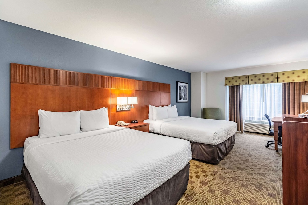 Room, 2 Queen Beds, Accessible, Non Smoking