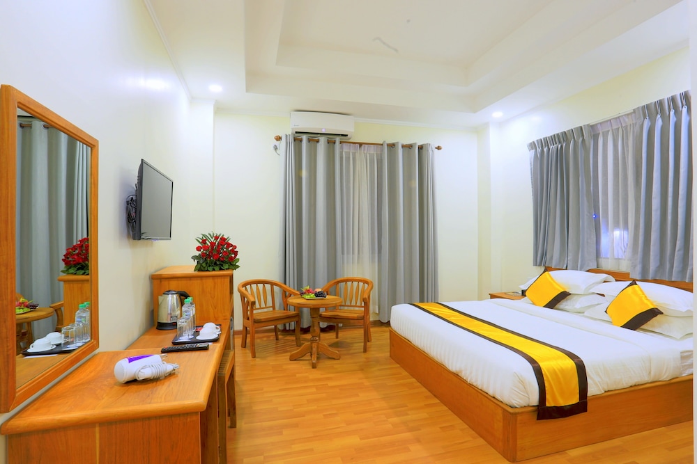 Corner Deluxe Room