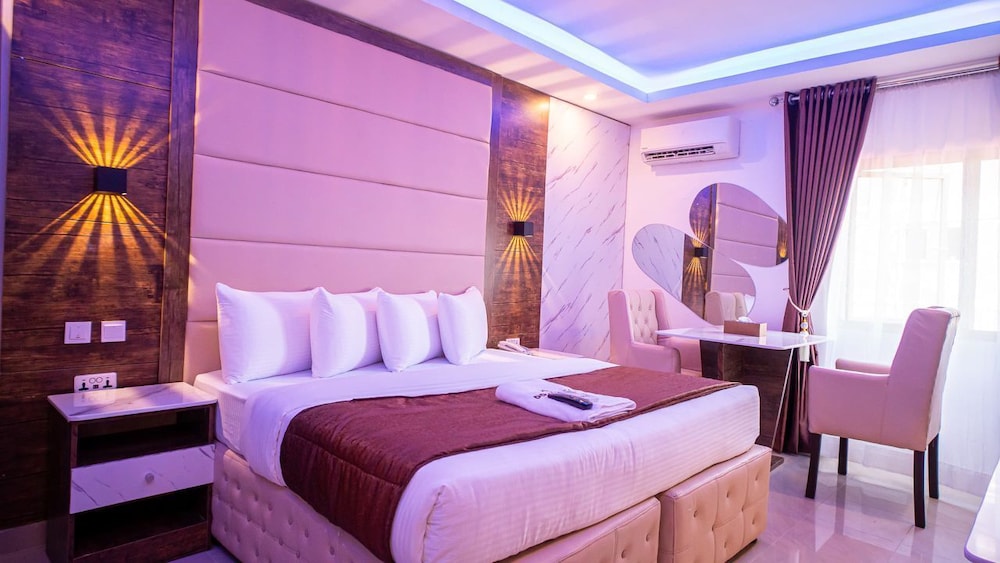 Executive Room photo 2