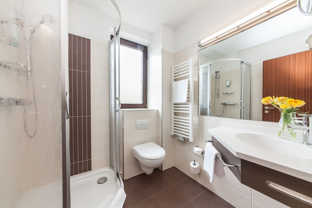 Standard Double Room Single Use photo 2