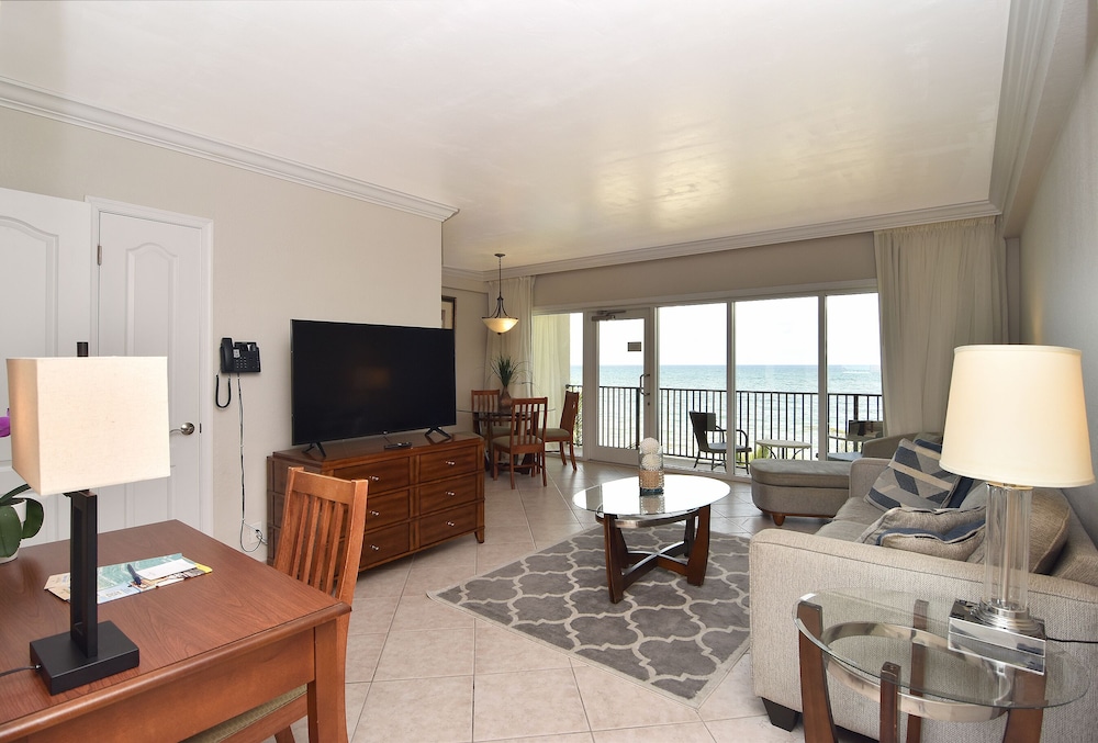 Premium Suite, 1 King Bed with Sofa bed, Ocean View, Beachfront