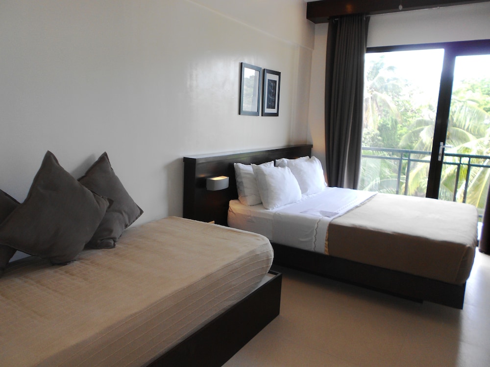 Premier Hi-Floor Room - Photo 6