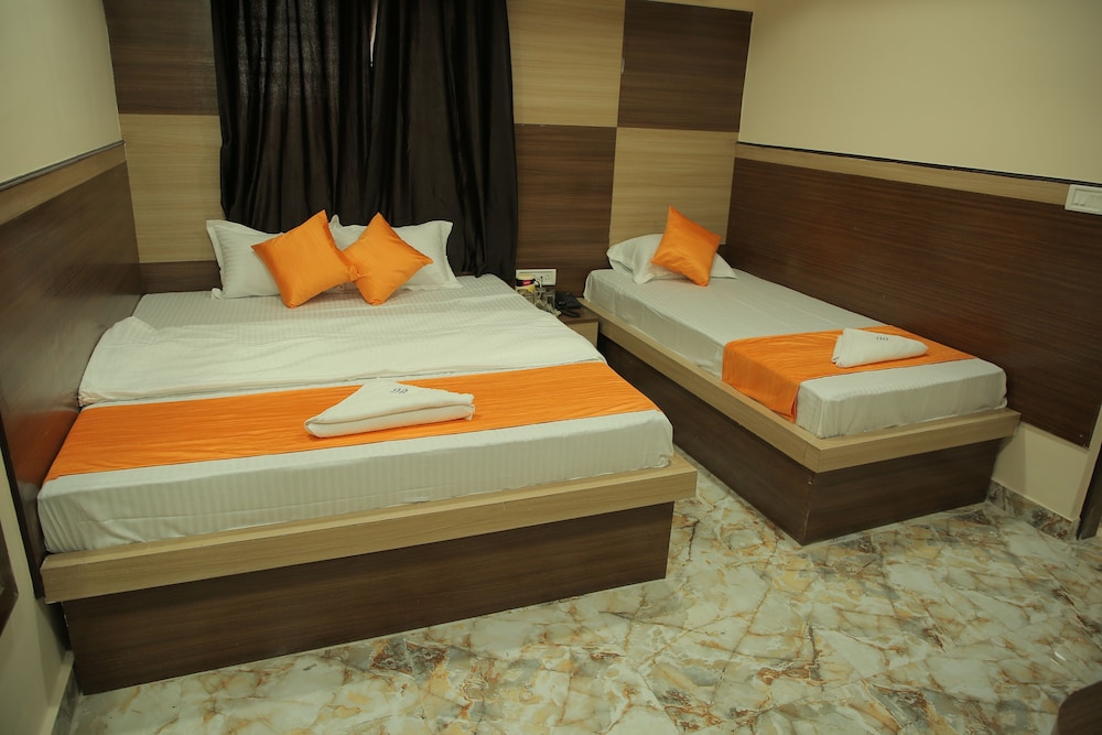 Deluxe Triple Room - Photo 3