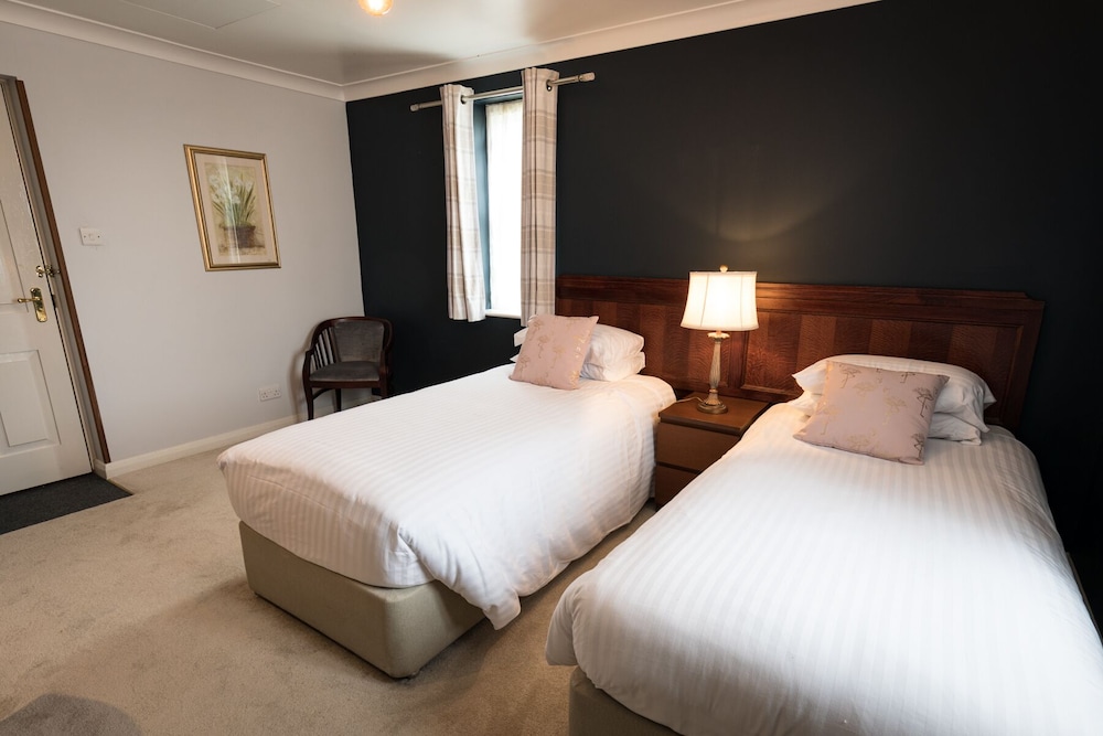 Twin Room, Ensuite photo 1