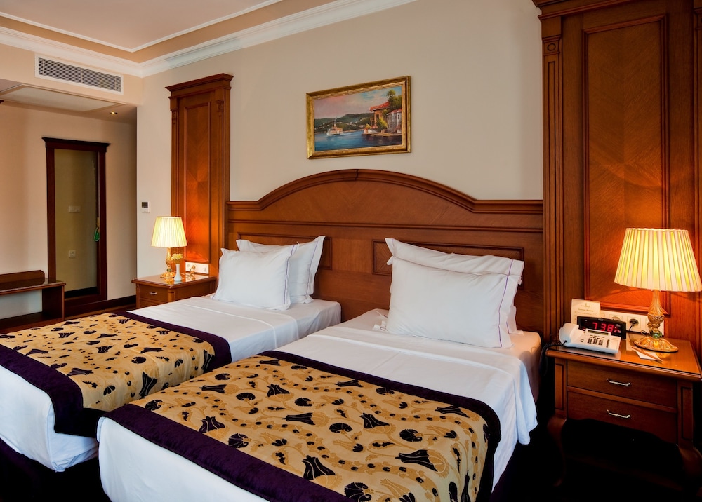 Junior Suite Triple Room photo 2
