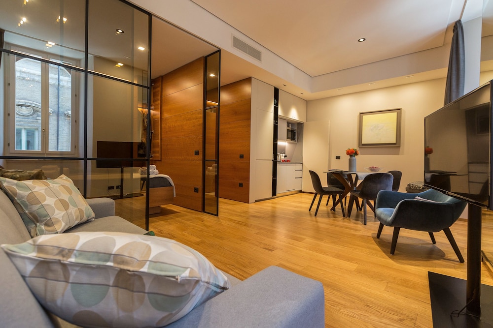 Deluxe Apartment, 1 Bedroom, City View (Int. 9) photo 3