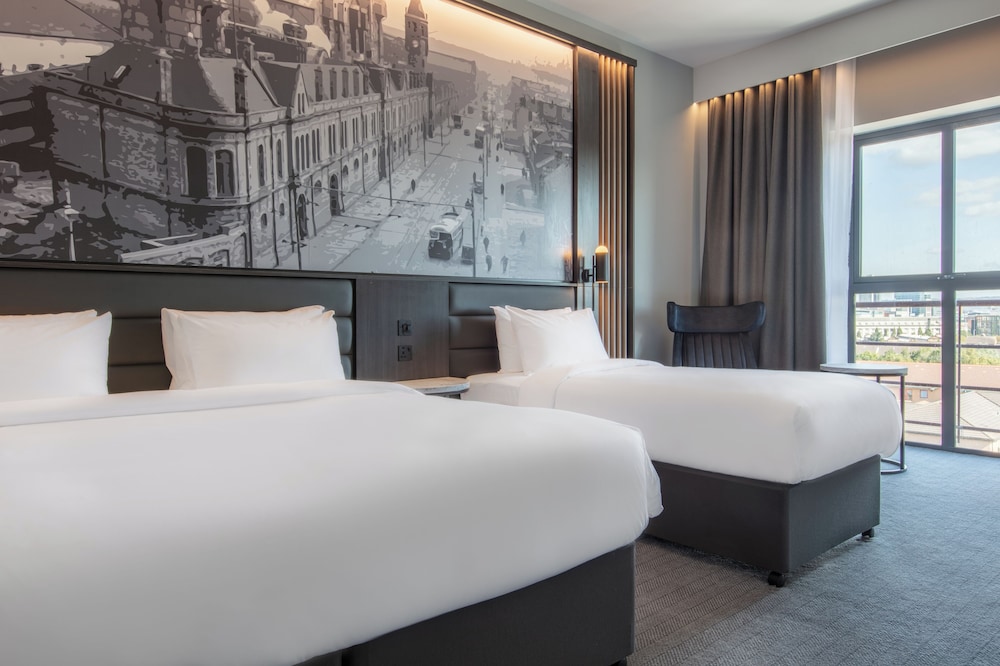 Premium Room - Photo 11
