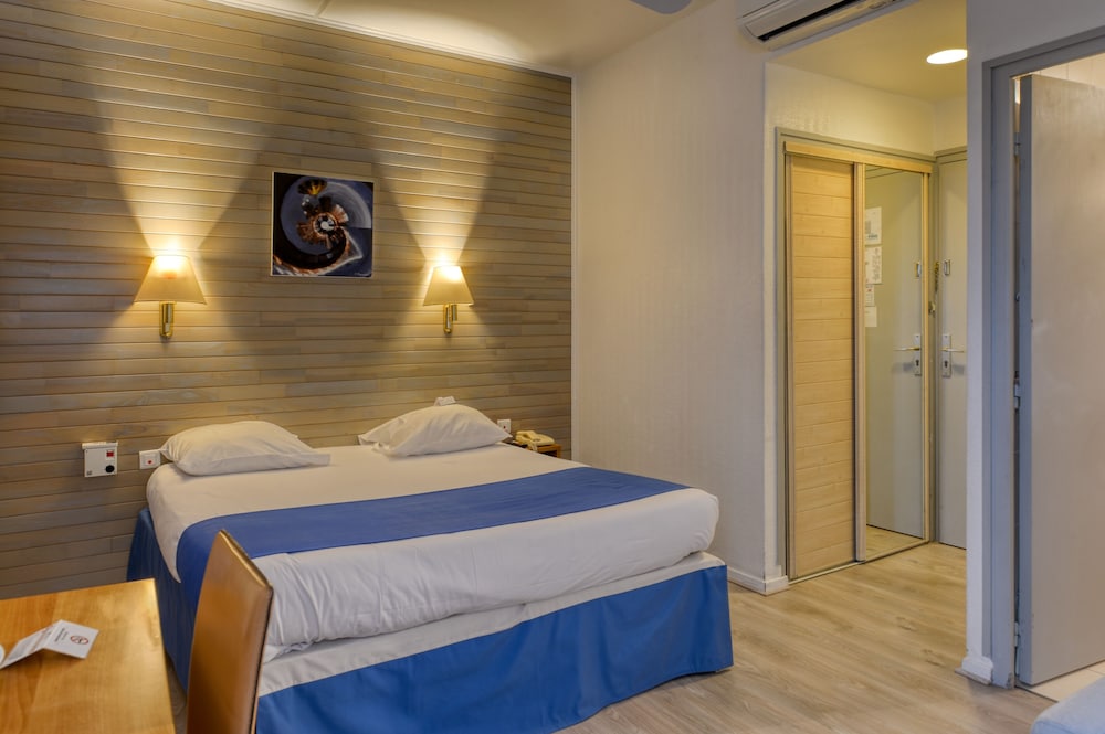 Standard Triple Room (Ventilated) photo 1