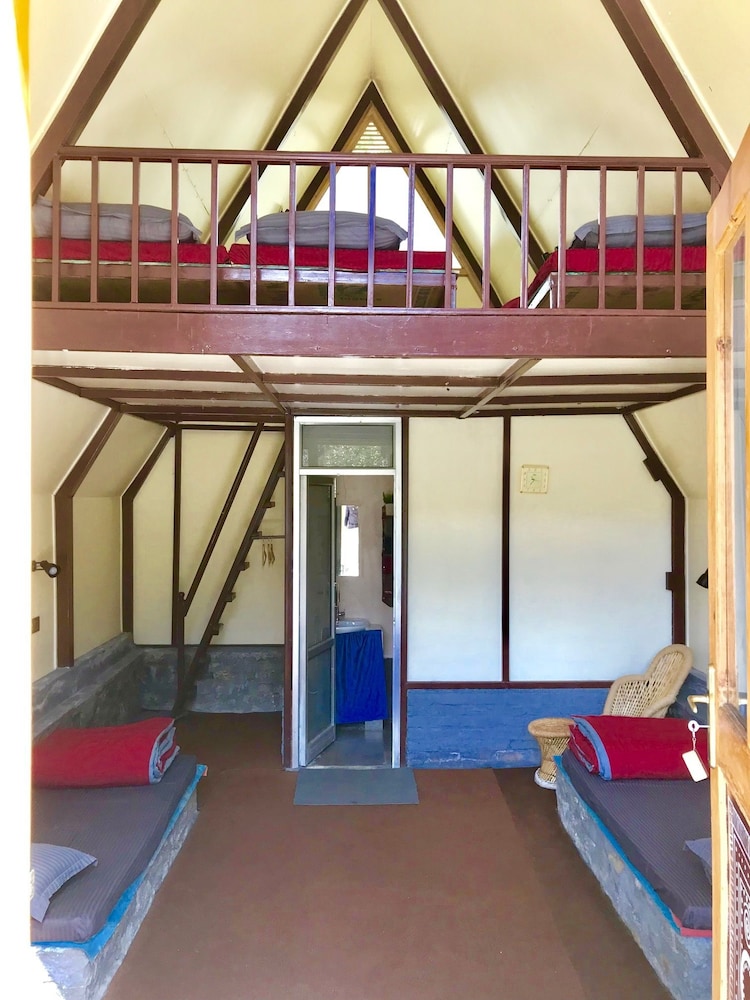 Family Room, Multiple Beds, Non Smoking, Mountain View photo 2