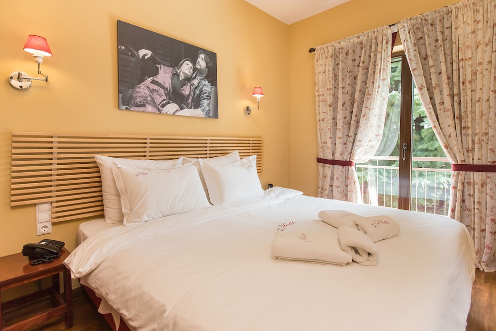 Deluxe Room, Garden View