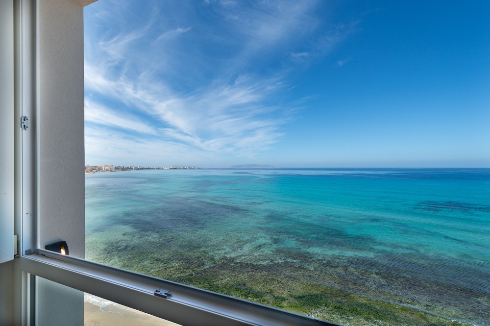 Triple Room, Sea View - Photo 3