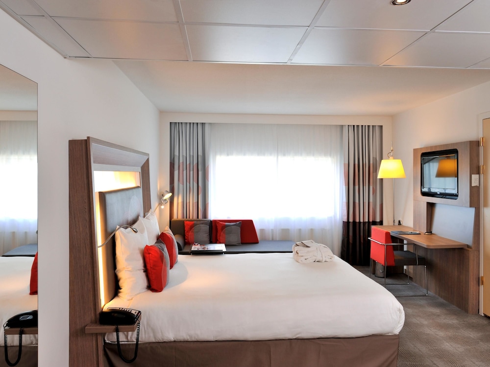 Superior Room, 1 Queen Bed with Sofa bed - Photo 6