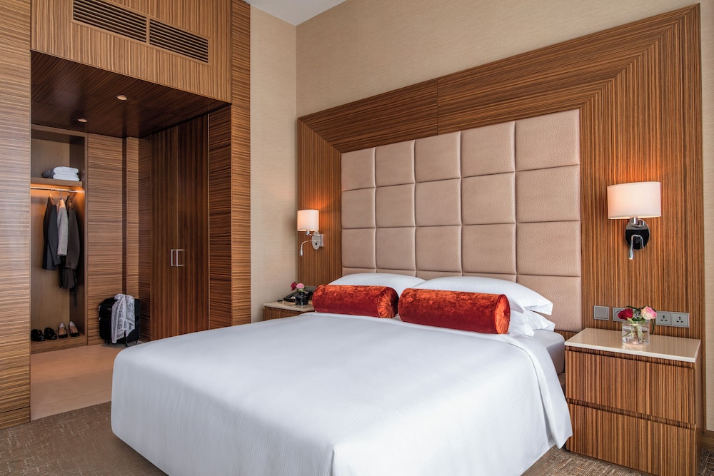 Room, 1 King Bed (Guest)