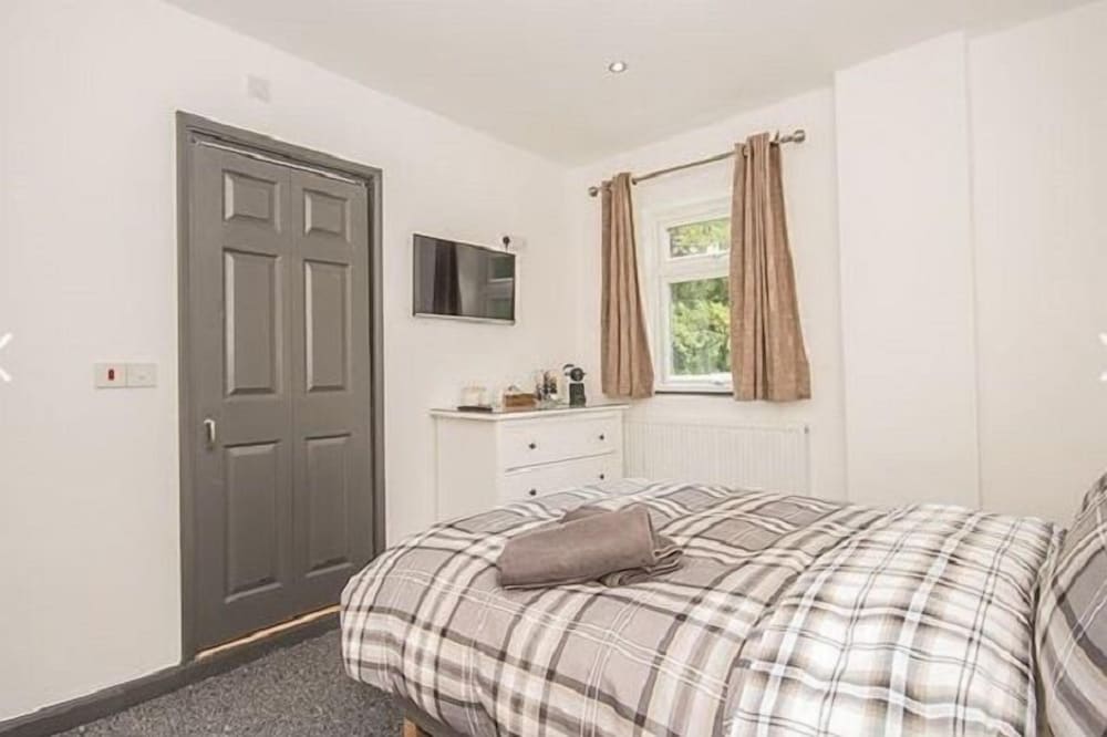 Double Room (No 1) photo 1