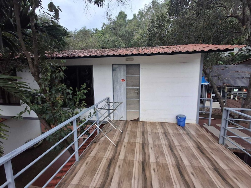 Deluxe Double Room, Balcony, Lake View photo 3