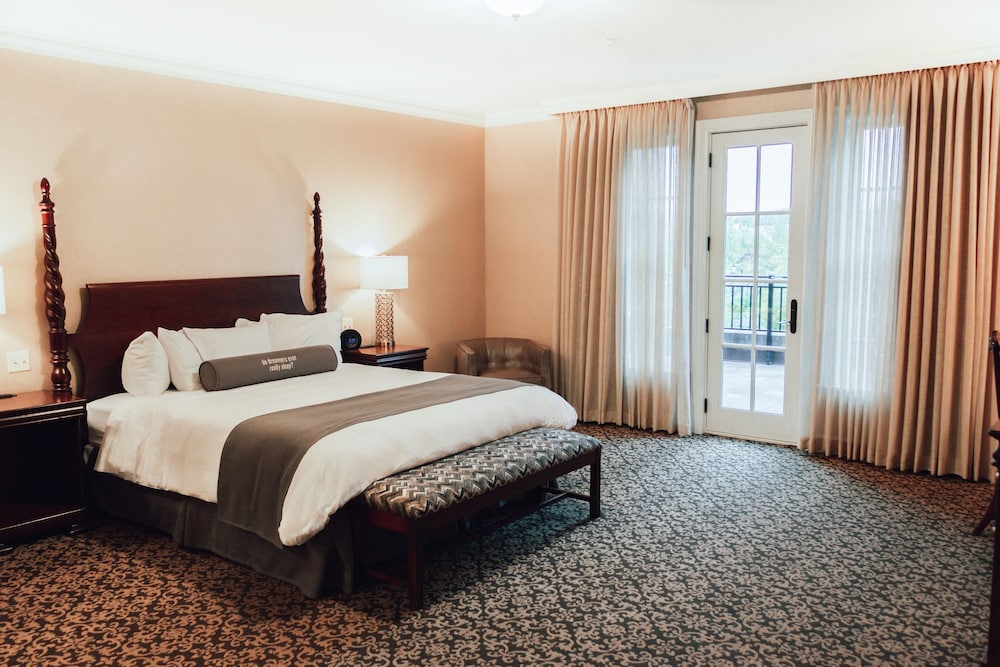 Luxury Room, 1 King Bed, Terrace - Photo 5