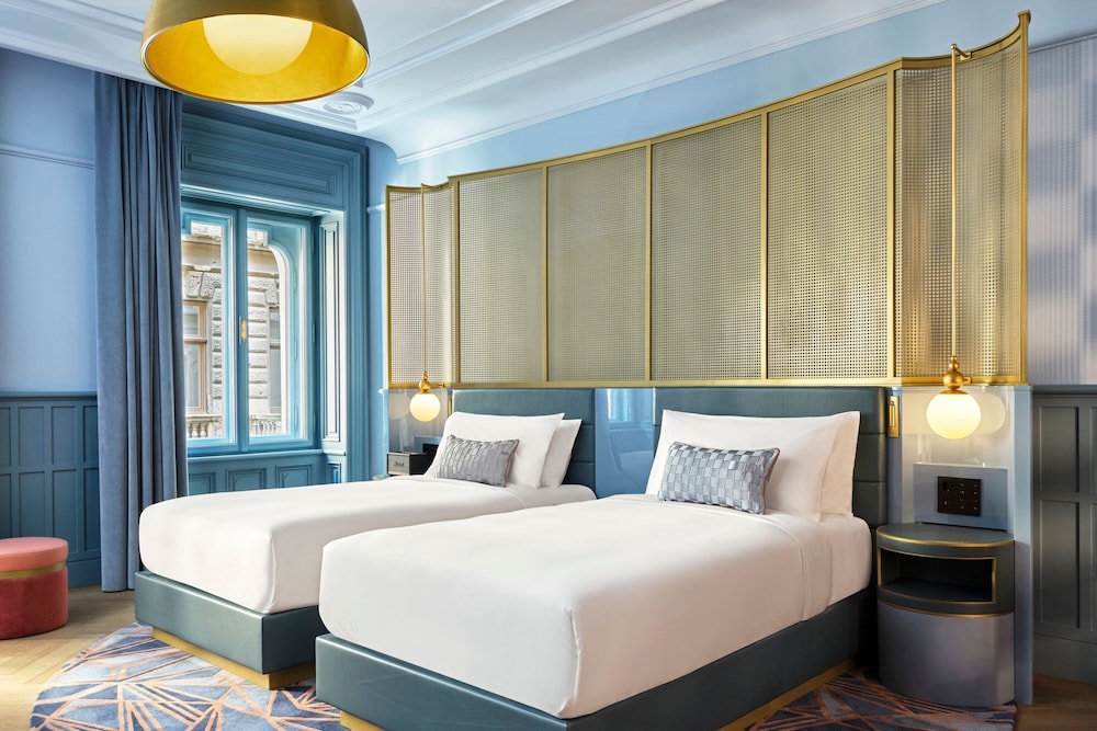 Deluxe Room, 2 Twin Beds (View)