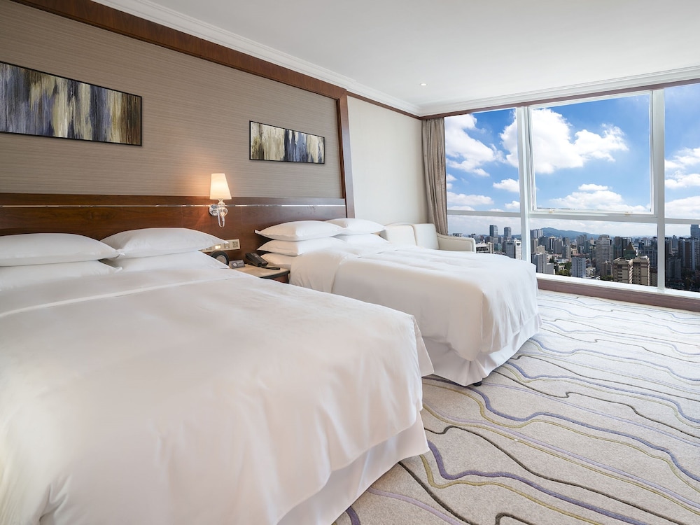 Family Room, 2 Twin Beds, Tower - Photo 3
