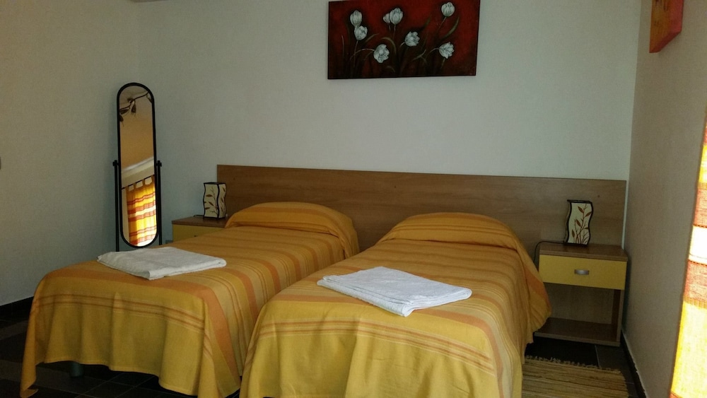 Classic Double Or Twin Room, Garden View photo 1
