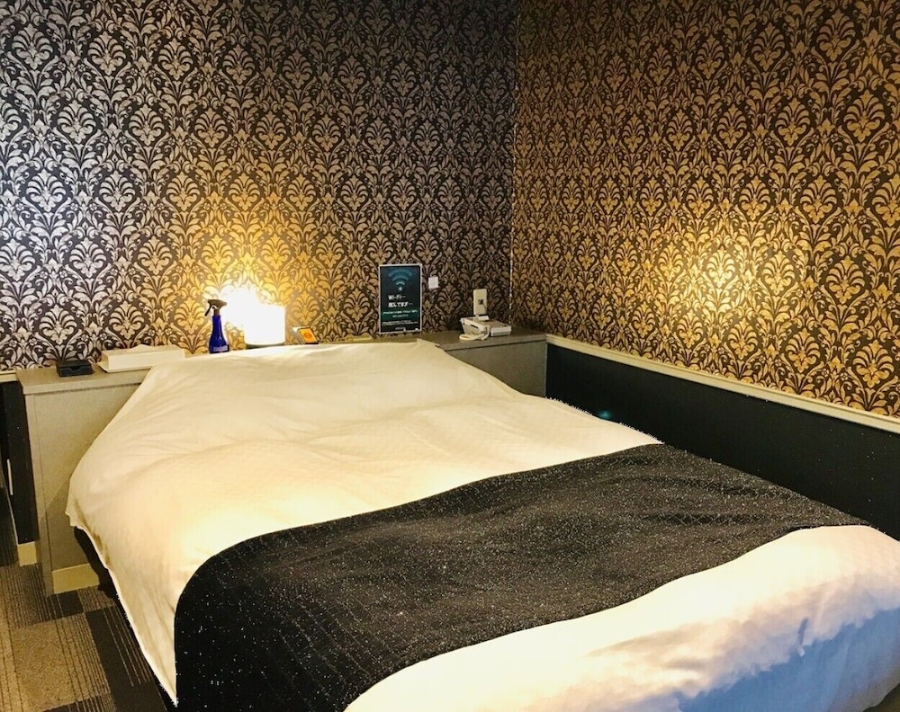 Double Room (Deluxe) photo 2