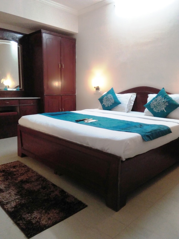 Classic Double Room, 1 Bedroom, Private Bathroom, Corner