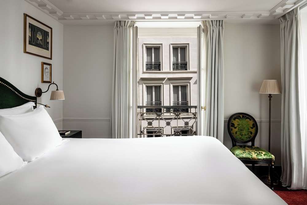 La Chambre du Marais bedroom photo