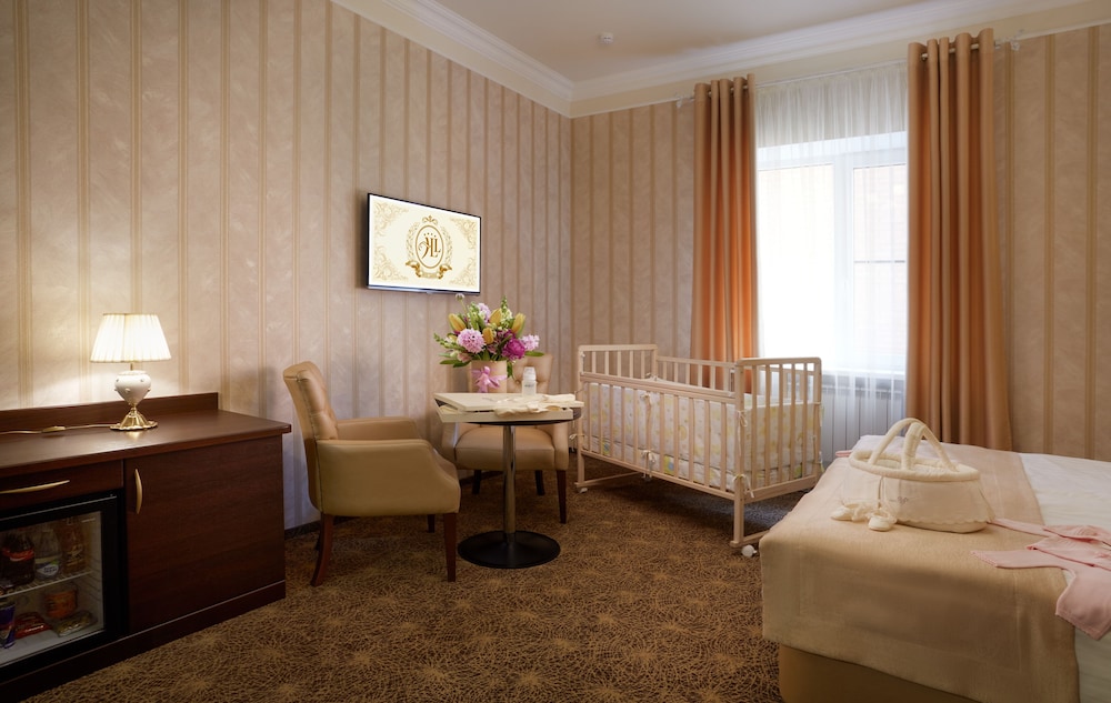 Business Room photo 2