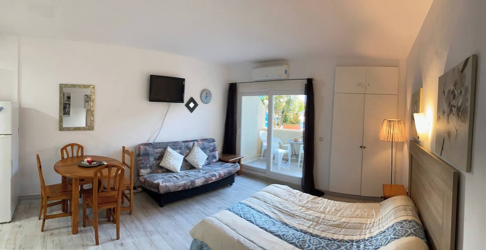 Apartamento, 1 Dormitorio, Fumador, Balcón