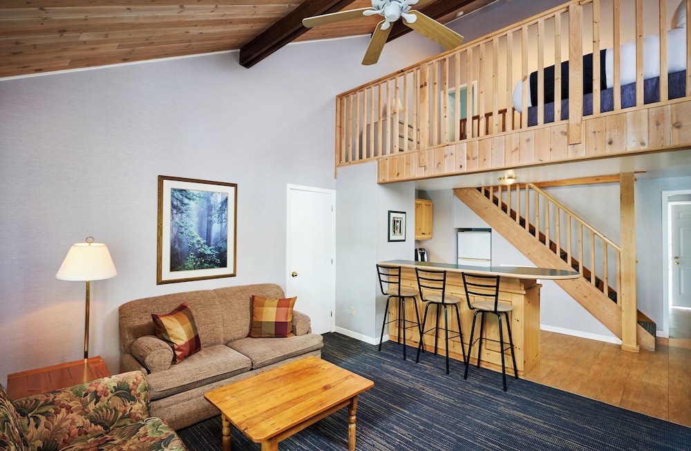 Glen Eagle Suite photo 1