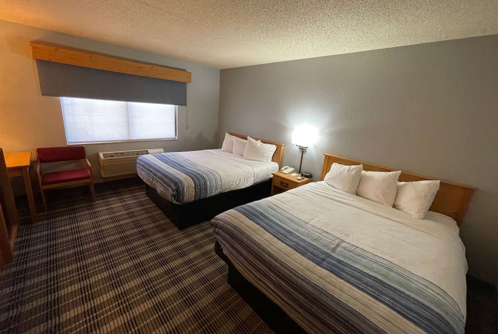 Room, 2 Queen Beds, Accessible, Non Smoking photo 1