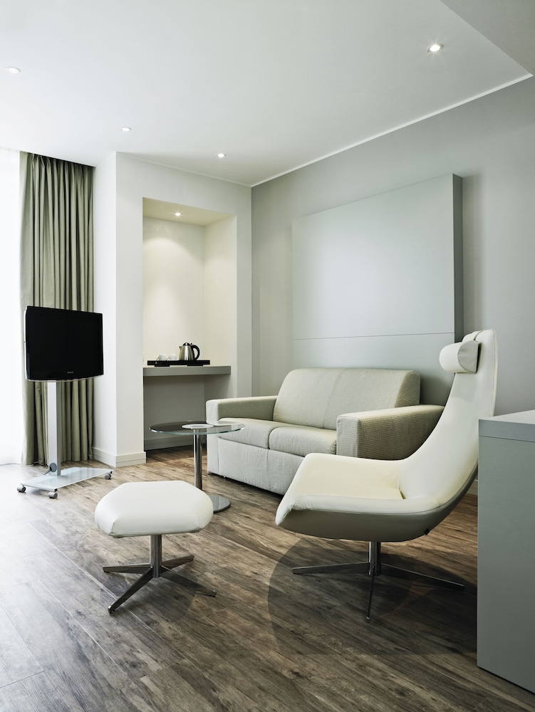 Junior Room
