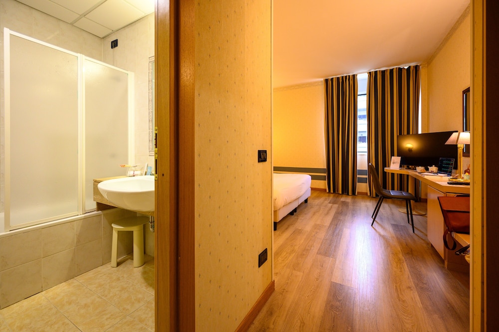 Comfort Room photo 3