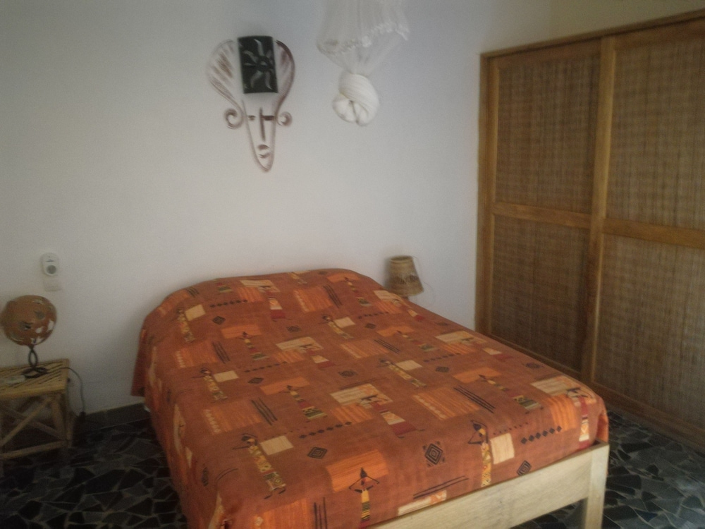Standard Single Room, 1 Large Twin Bed, Non Smoking photo 1