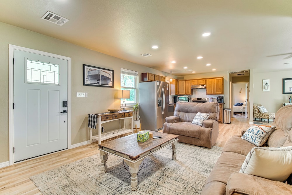 House (2 Bedrooms) photo 2