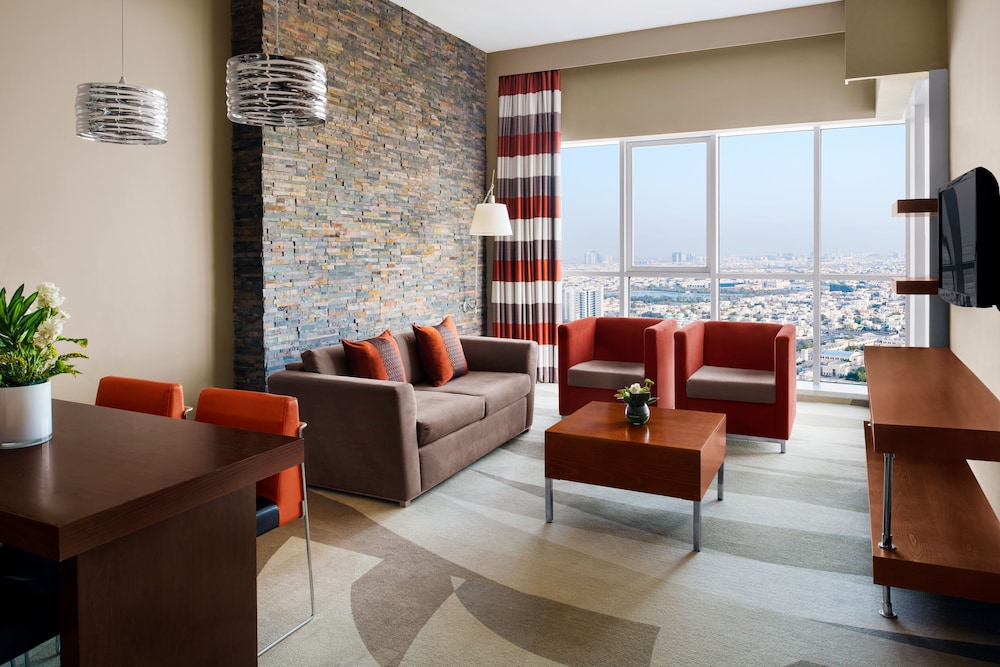 Suite, 1 Bedroom photo 2