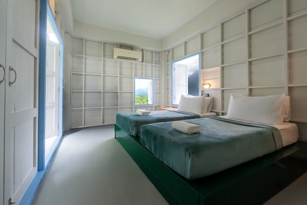 Standard Twin Room, 2 Twin Beds, Private Bathroom - Photo 4