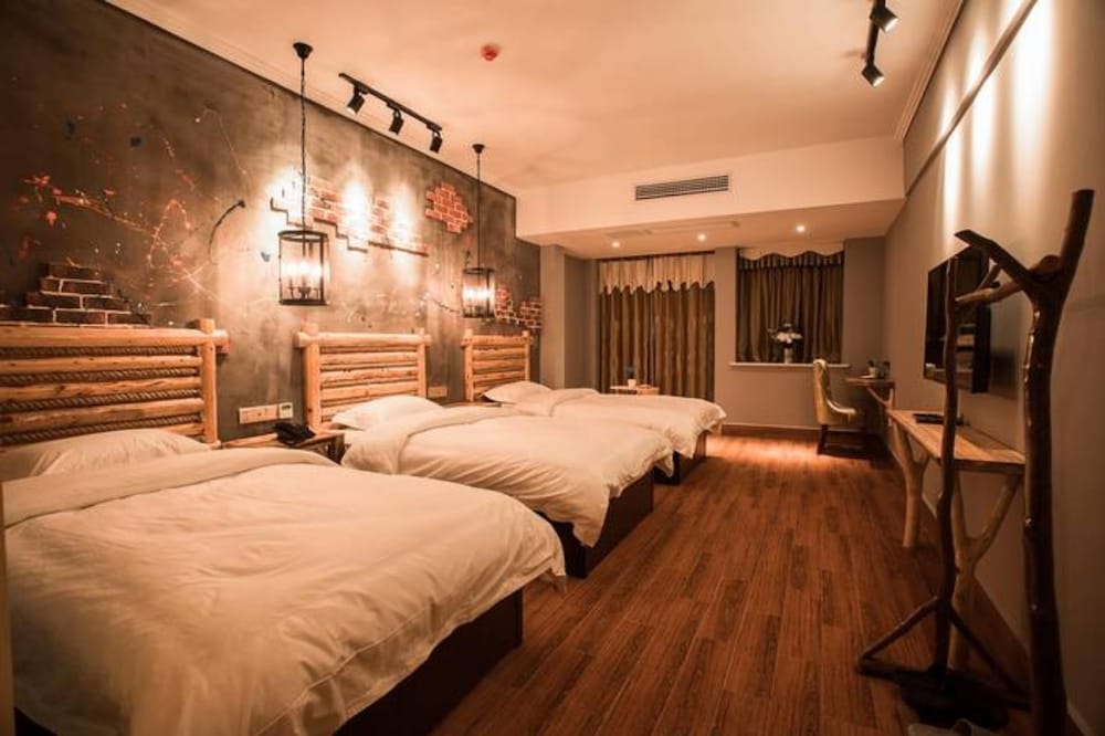 Design Triple Room
