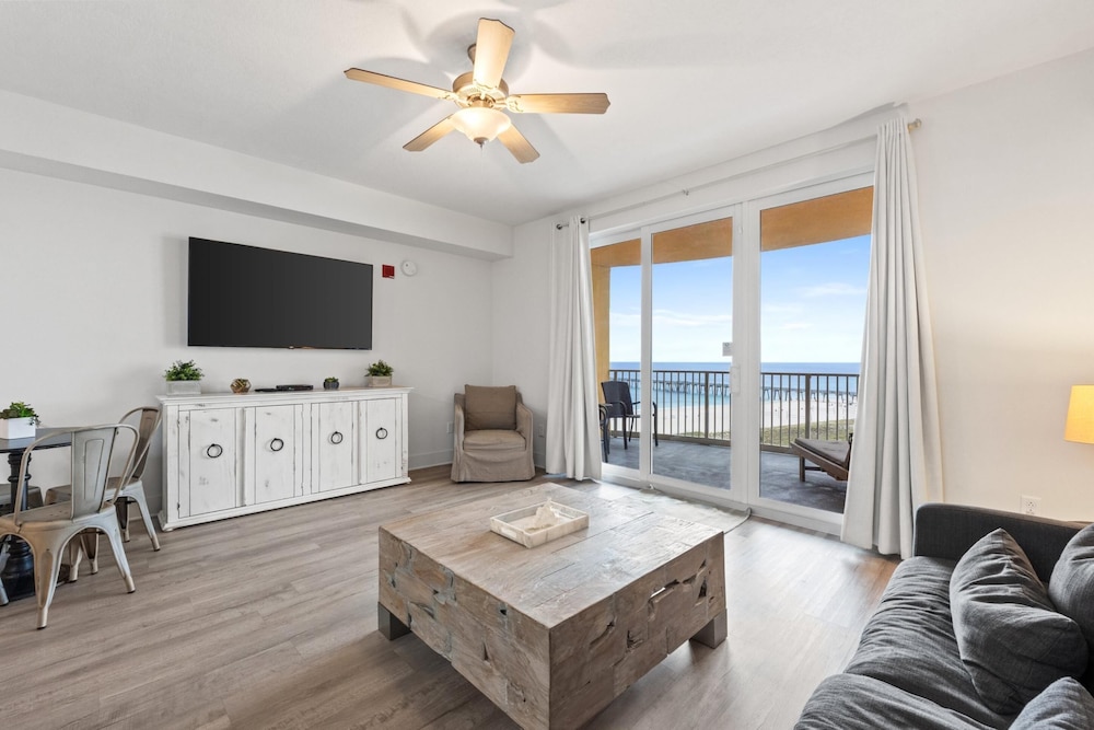 Condo, 1 Bedroom, Pool View (3-805)