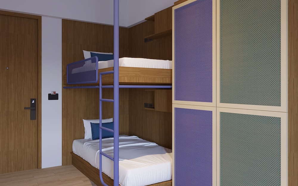 Bed in 4-Bed Female Dormitory Room photo 3