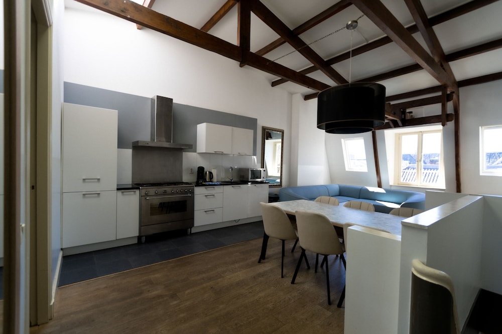 Penthouse photo 3