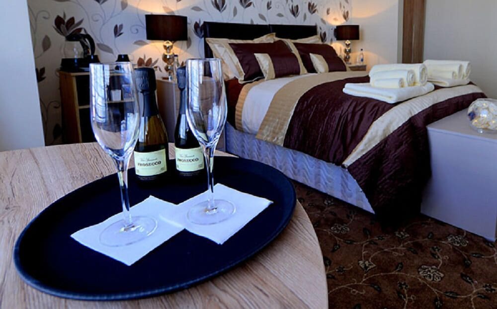 Double or Twin Room photo 3