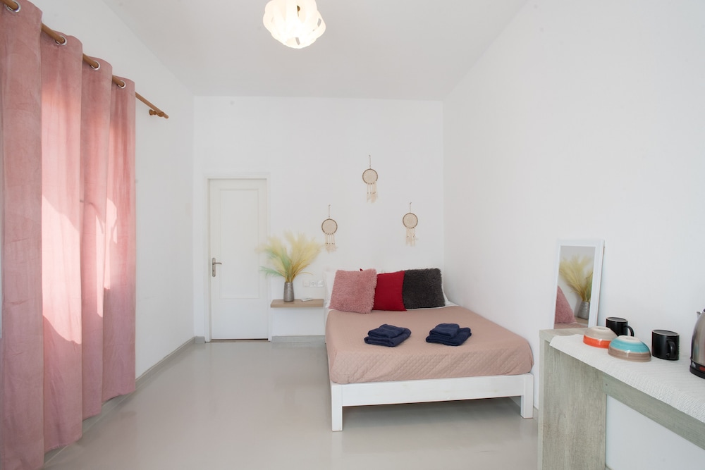 Double Room, Garden View (room 3)