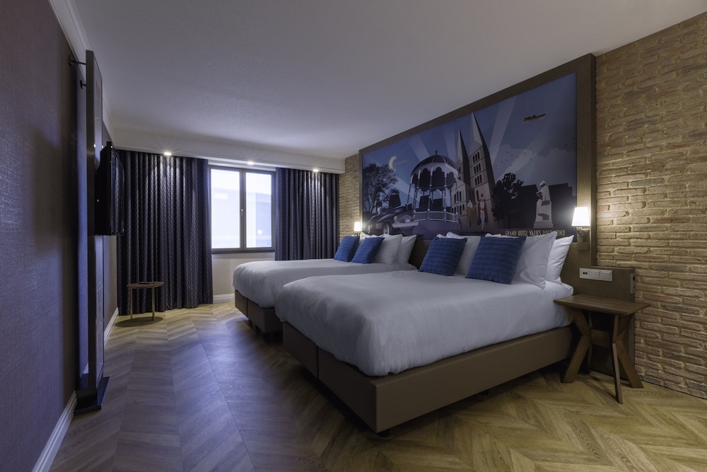 Deluxe Double Room, 2 Queen Beds photo 1