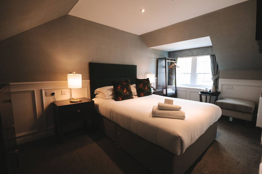 Carriage Cottage (Located in Hotel Courtyard) - Photo 1